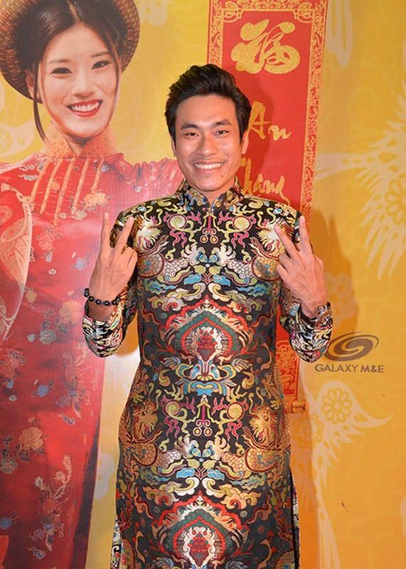 Hieu Hien bong con gai den ra mat phim Loc Phat-Hinh-4